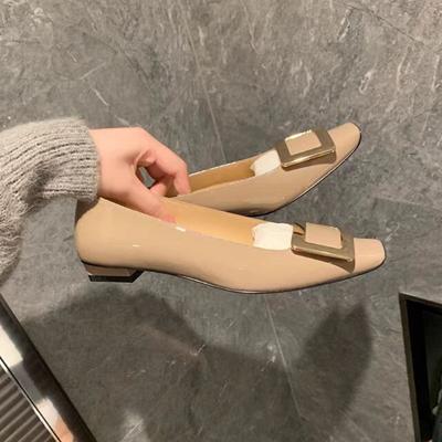 Zapatos planos clásicos de charol con punta cuadrada y hebilla cuadrada francesa de boca baja para mujer, estilo nuevo, 2025