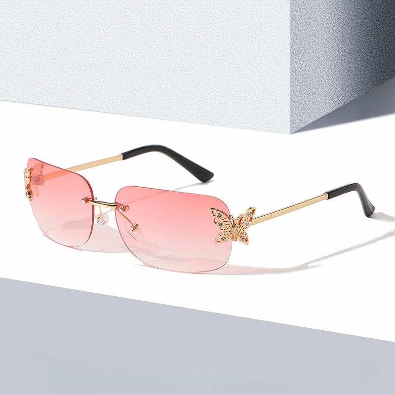 2026 New Rimless Rectangular Butterfly Sunglasses Retro Metal Frame Women’s Street Style Diamond-Encrusted UV400 Shades Eyewear