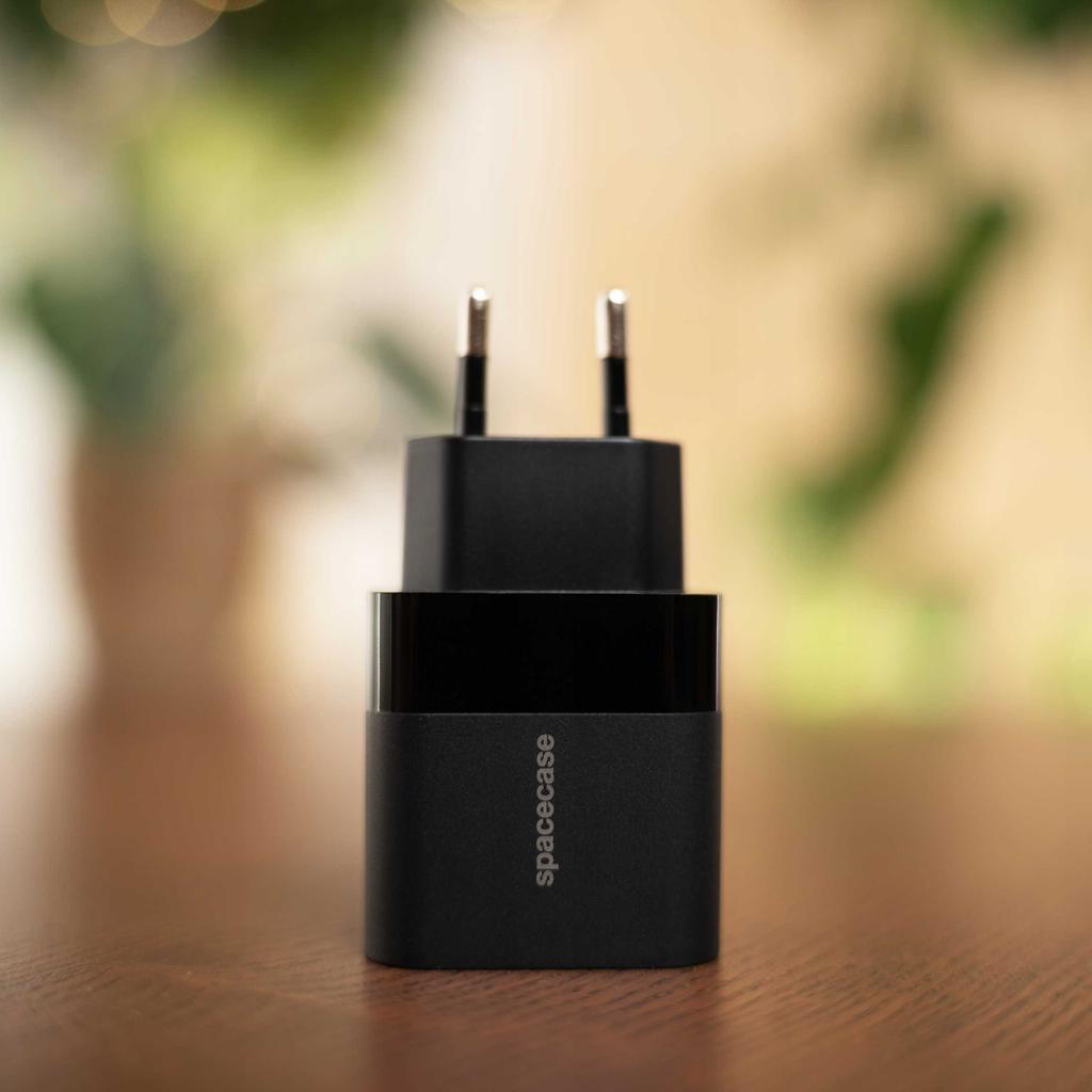 Sc Usb Charger 20W Sc010B Black