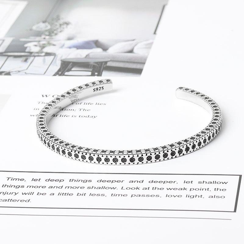 Retro Minimalist Floral Open Cuff Bracelet Unisex Fashion Bangle Gift For Best Friend Stylish Jewelry Accessory