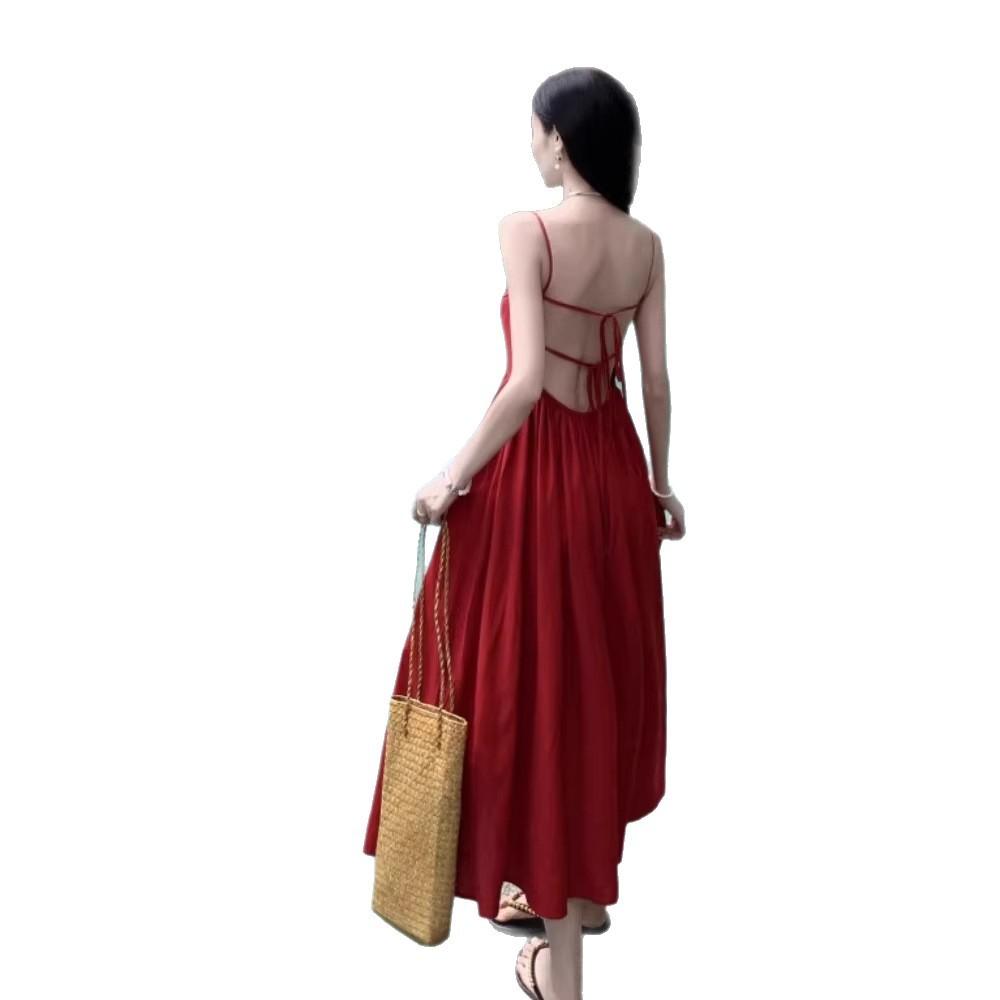 Yunnan Dali wears a French red suspender dress for women's sexy backless, suitable for seaside vacation photo skirts