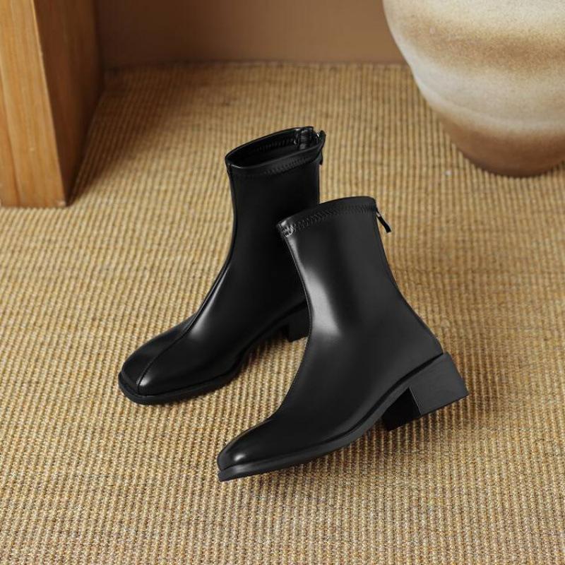 Korean version leather women's boots medium heel large size square head rear zipper knight boots women's autumn and winter solid color square 