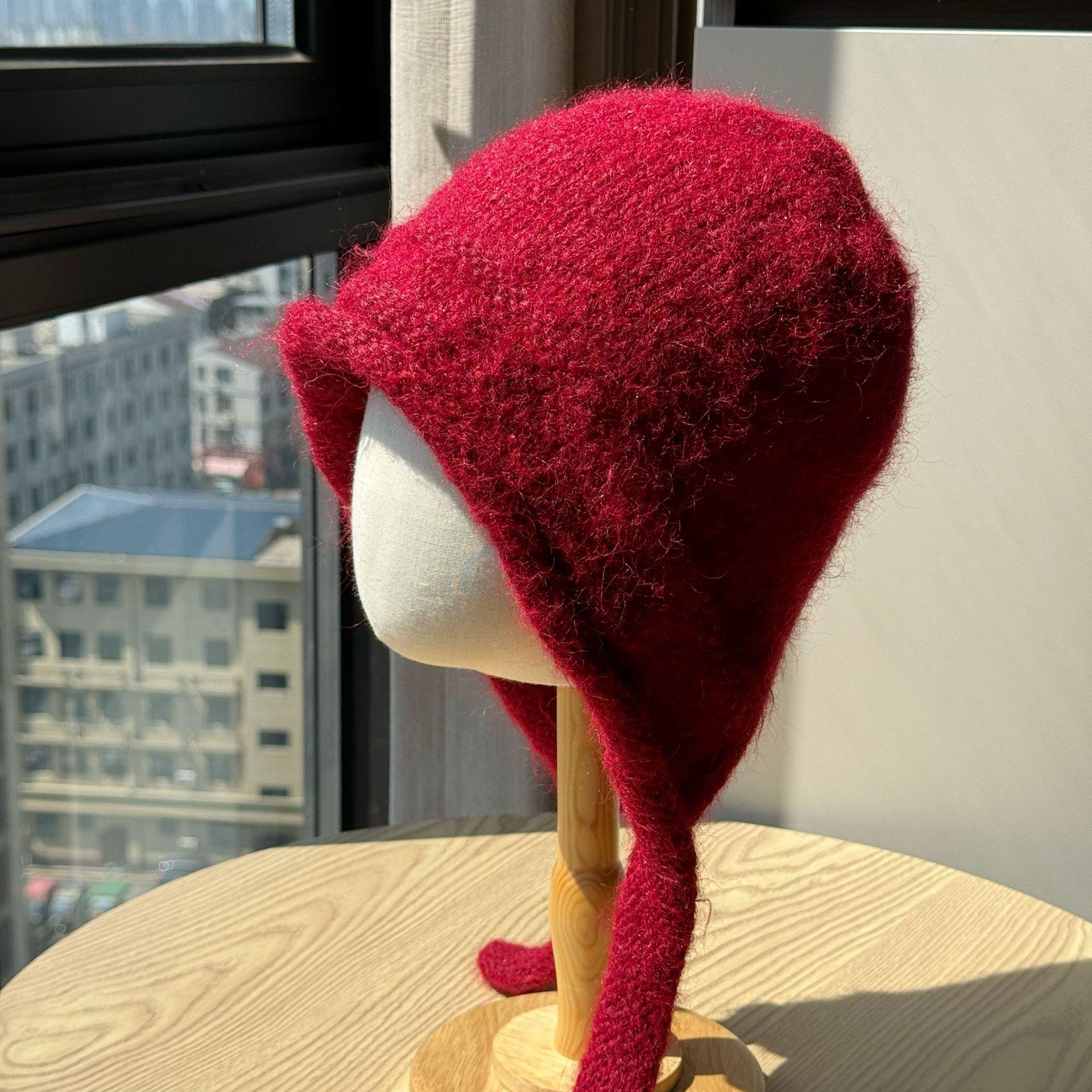 

New large head circumference hat for women, autumn and winter windproof woolen hat with ear protection and straps, warm knitted hat, trendy Adult54-60Average Size вина червоного кольору