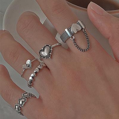 Charm Vintage Heart Rings Set Love Chain Kpop Punk Rings for Couples Lovers Men Women Girls  Party Gift for Girfriend Wedding Rings