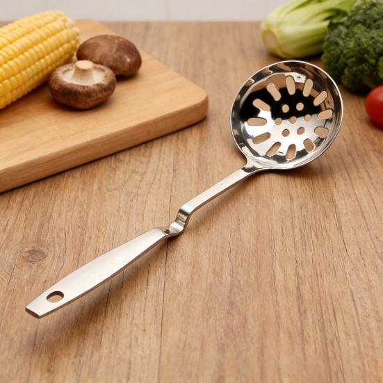 Soppslev Rostfritt Stål Silsked Hetgryta Slev Kökssil Skopa för Soppa Nudlar Matlagning Servering