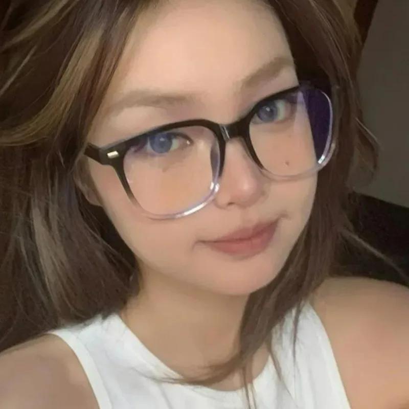 Simple Large Frame Blue Light Filteringweight Glasses Unisex Fashionable Square Black Transparent Eyeglasses Timeless Optical Spectacle Eyewear