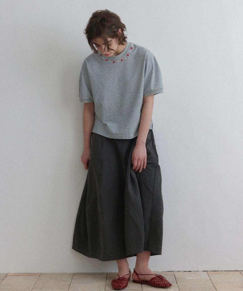 Okuka Flower Embroidered Puff T-Shirt - Gray