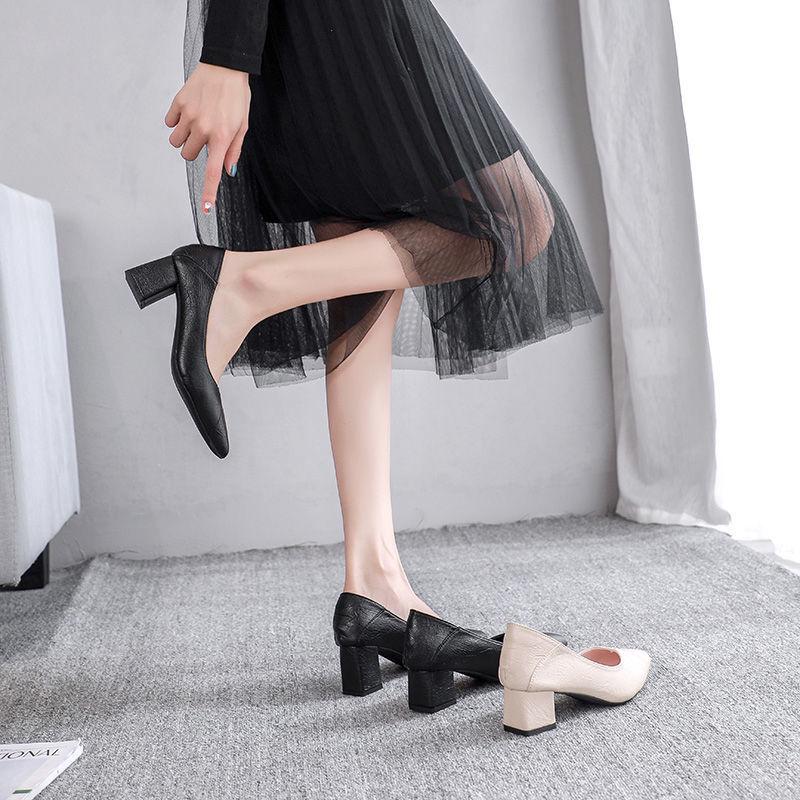Autumn 2025 Women's Genuine Leather Korean Fashion Pointed Toe Slip-On Chunky Mid Heel Shoes