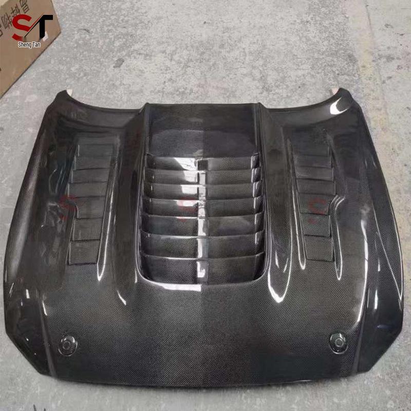 Compatible Carbon Fiber Hood for 2015-2017 Ford Mustang, GT500-Style Modification.