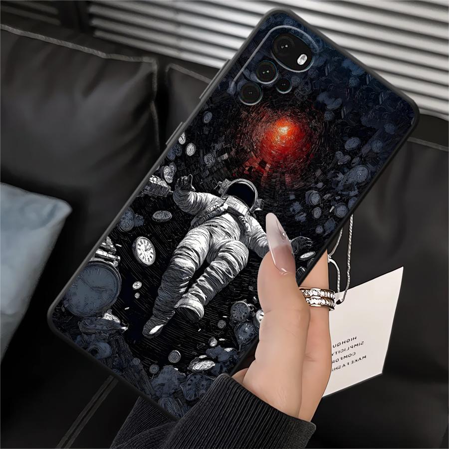 

Phone Cover Case for Motorola Moto G32 G53 G30 G22 Edge40 G52 G50 G51 G73 G60s Edge 20 Pro 30 Lite G71 Cartoon Astronaut Art Motorola Edge 30 Fusion