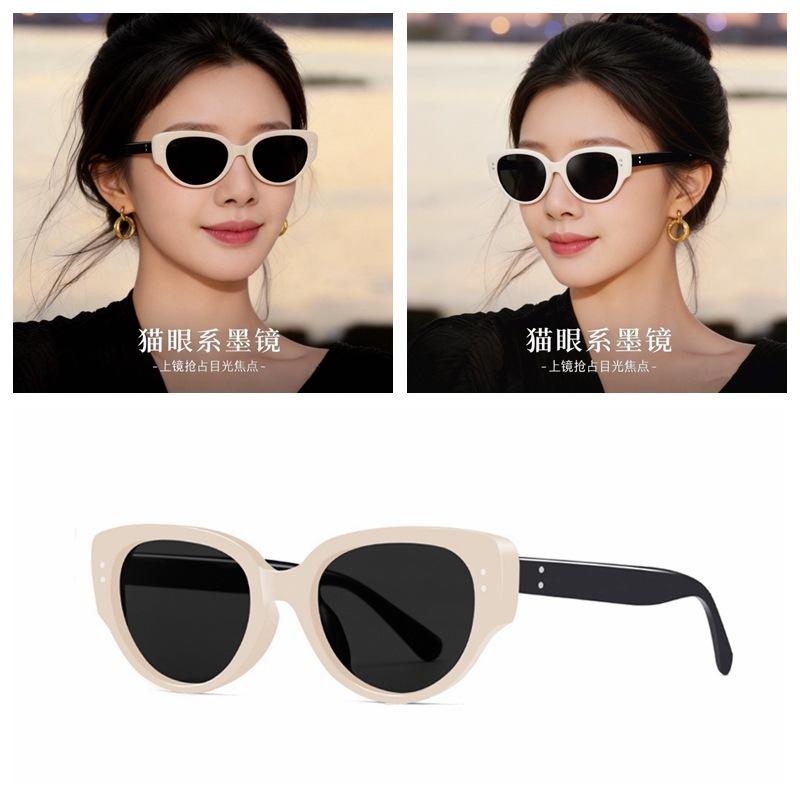 European and American Style Cat-eye Sunglasses for Women, New Model with a High-end Feel, Suitable for Square and Round Faces, Makes the Face Appear