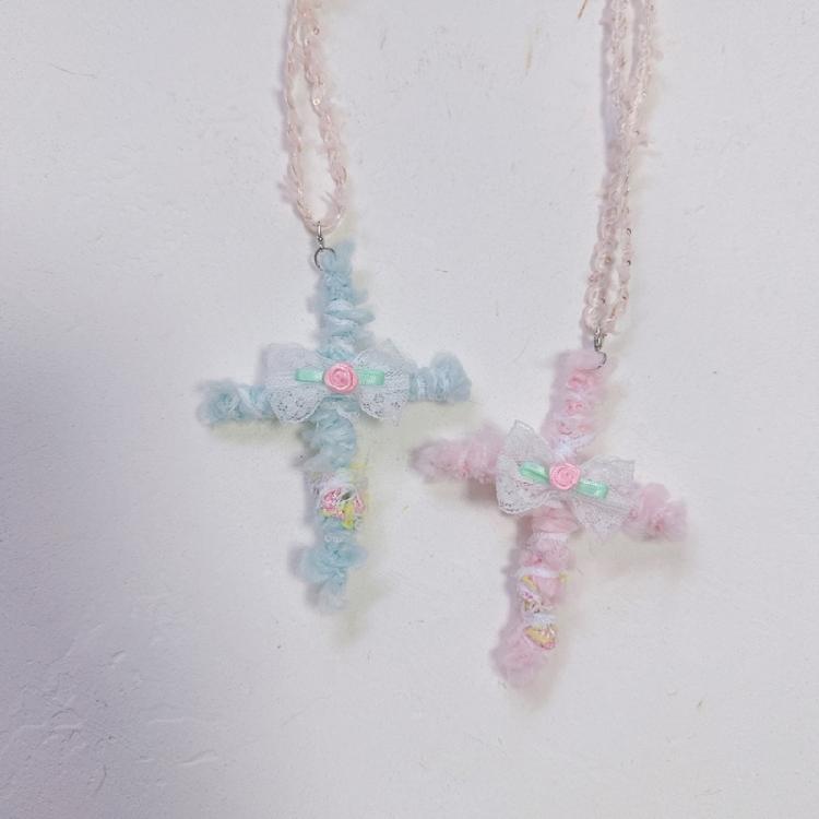 Adjustable Lace Crosses Necklace With Fabric Roses Handmade Vintage Designs for Women's Stylish Layer Accessories