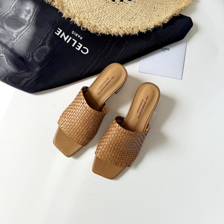 Handwoven~ Retro cowhide slippers women's head summer new solid color temperament foot thick heel cool slippers