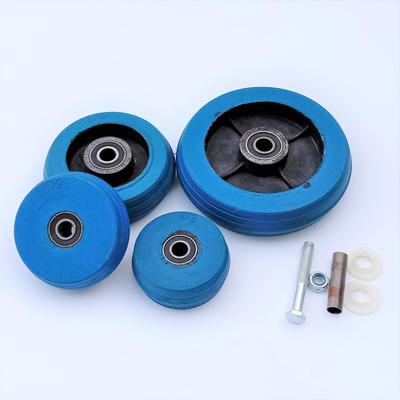 Blaues Gummi-Schwenkrad: Robust, Geräuscharm, Eisenkern, Industriequalität, Elastisch.