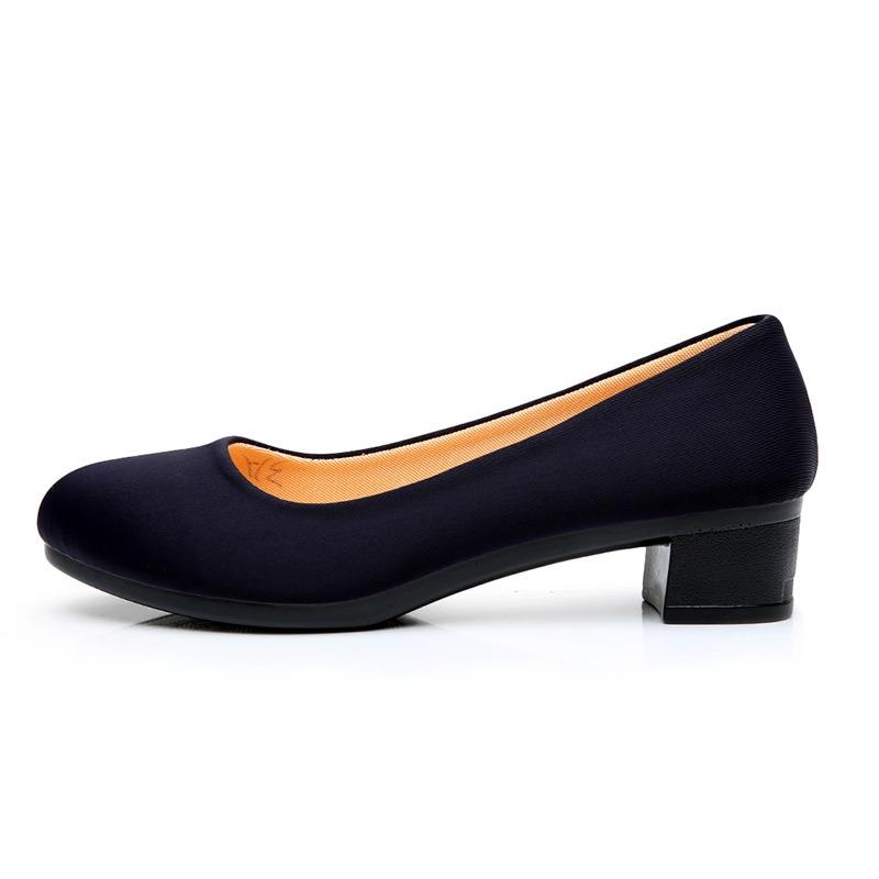 Stilvolle und schlichte High-Heel-Arbeitsschuhe für Damen, lässige und atmungsaktive alte Pekinger Stoffschuhe, leichte und weiche Sohlen, nicht müde bei niedrigen Absätzen
