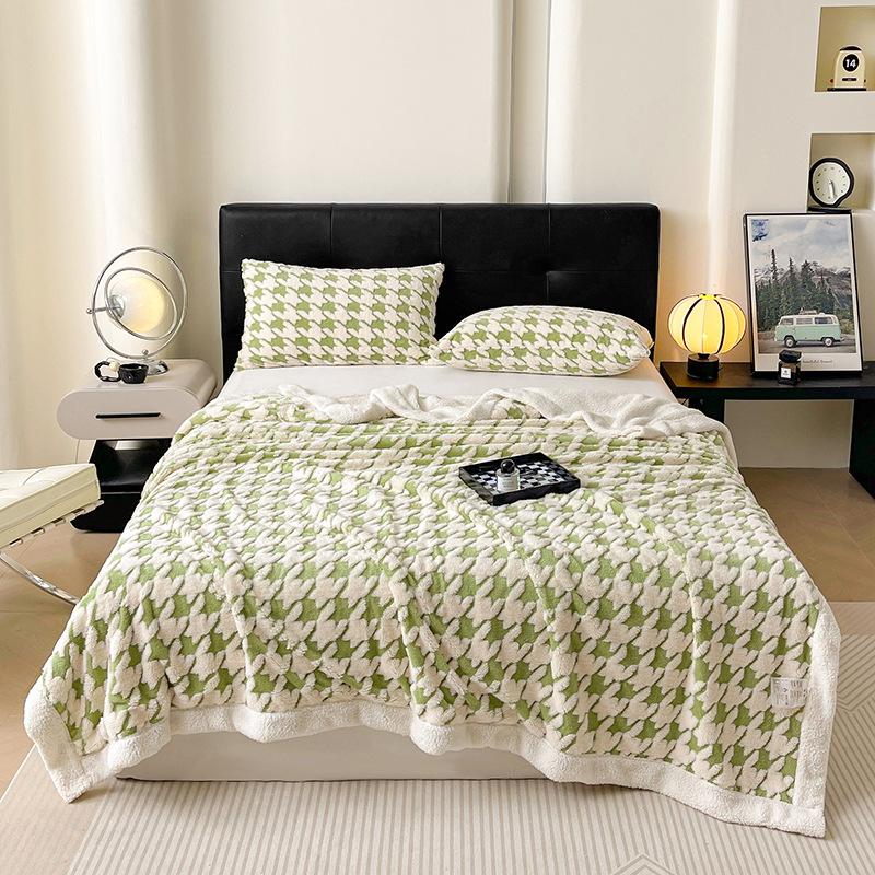 Thousand Bird Patterned Knitted Blanket