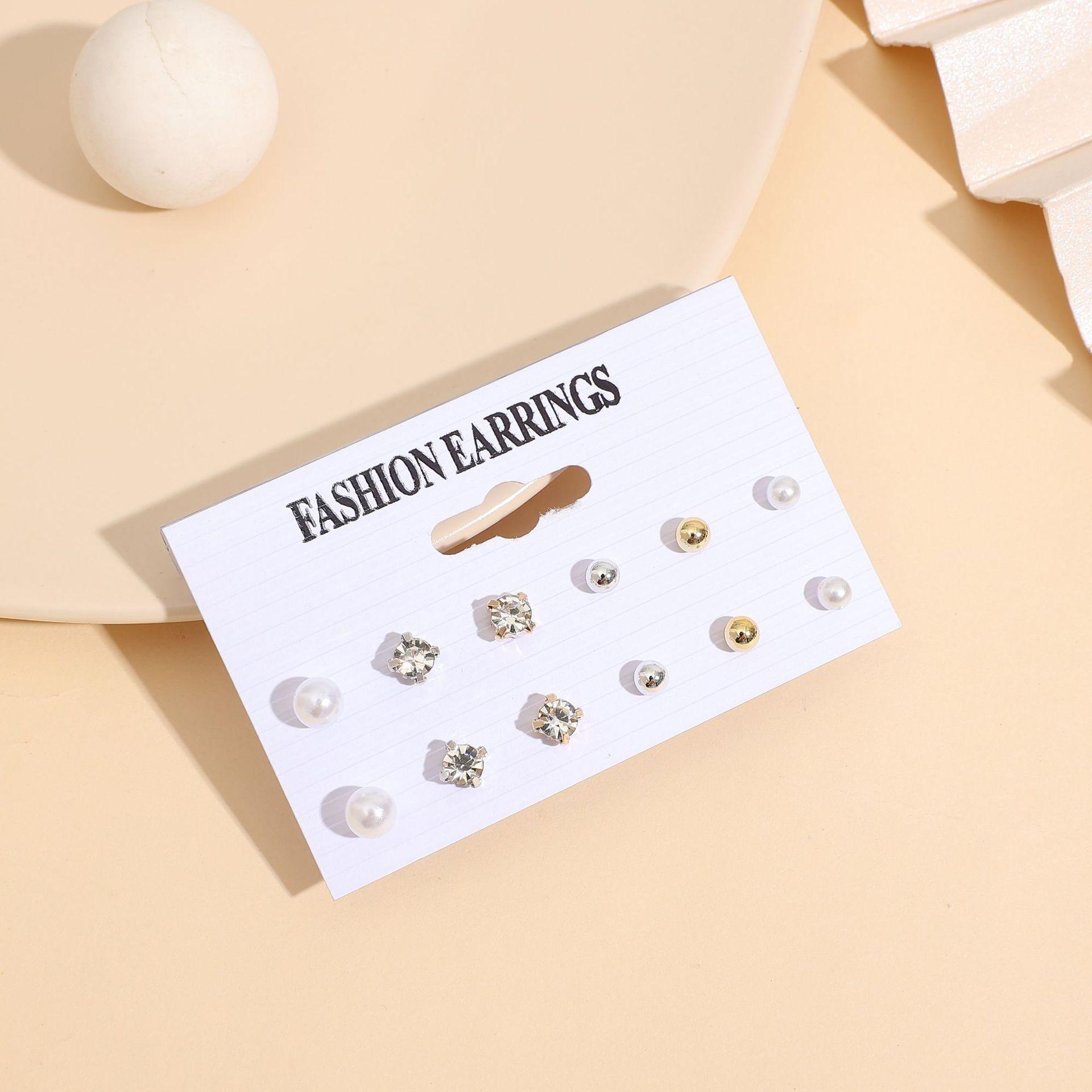 

Набор красочных циркониевых каффов на ухо в форме буквы C и серег-пусетов - 6 пар