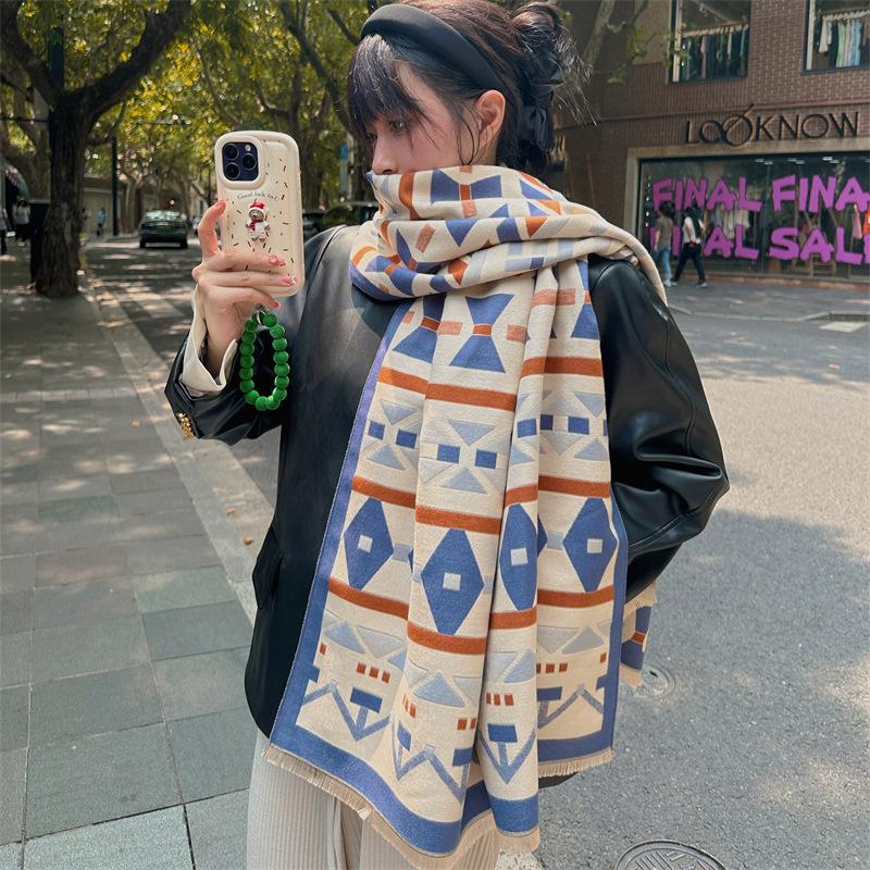 2024 Herbst/Winter Neuer Farbblock-Imitat-Kaschmir-Quastenschal für Damen, verdickter, warmer, doppelseitiger Jacquard-Wollschal