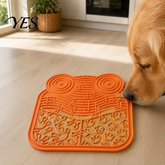 Dog Lick Mat Pet Mat, Suction Cup Slow Feeder Multi-Texture Design, Eating Silicone Feeding for Cats And Dogs Thick Treat