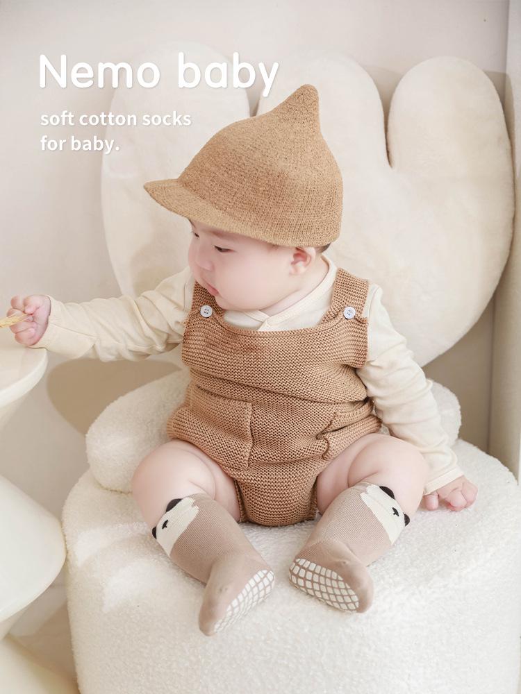 New Cute Cartoon Non-slip Baby Floor Socks for Autumn/Winter - Seamless Indoor Walking Socks for Children