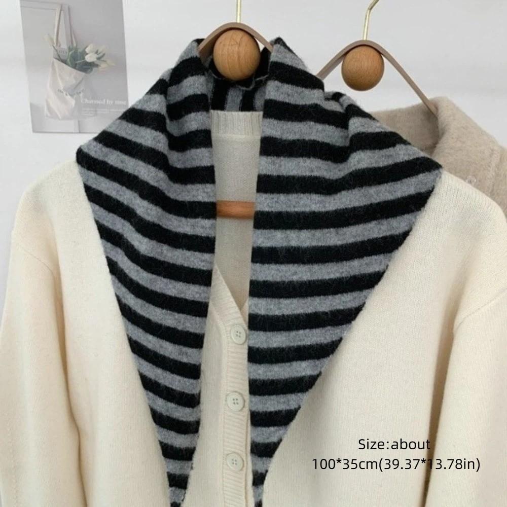 Fashion Soft Knitted Triangular Scarf Warm Wool Striped Pattern Wool Scarf Versatile Design Triangle Scarf Daily Outfit