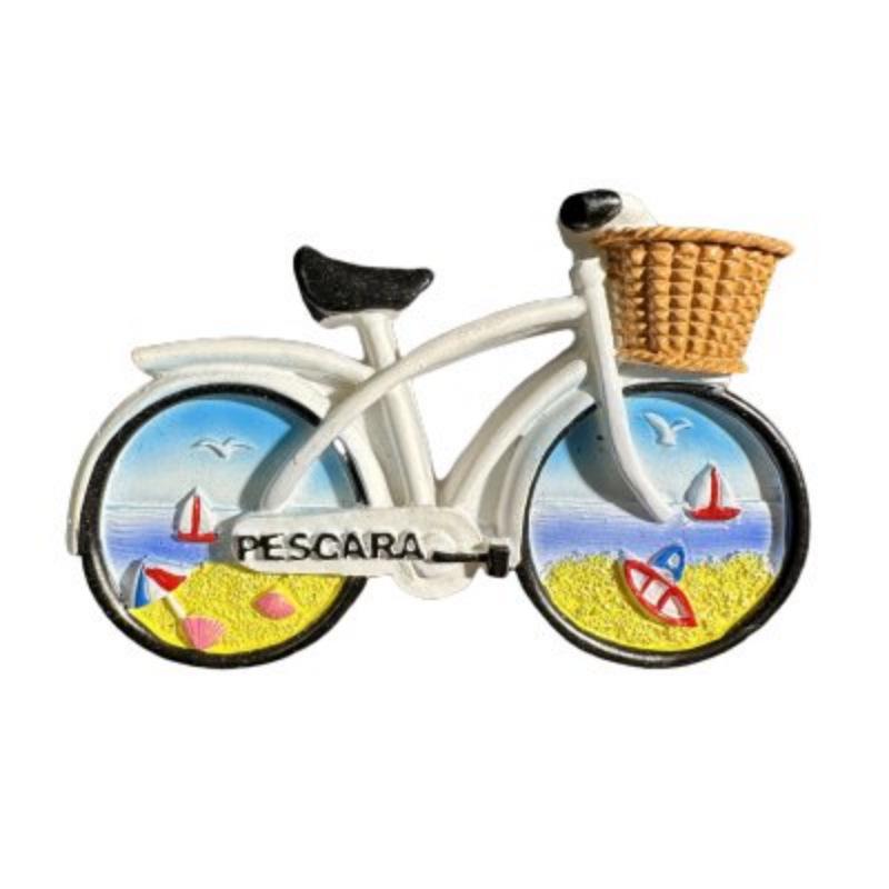 Mezinárodní kolekce pryskyřičných magnetů na lednici: Maďarsko, Dubaj, Thajsko, Polsko, Egypt, Itálie, Austrálie, Německo, Španělsko, Belgie