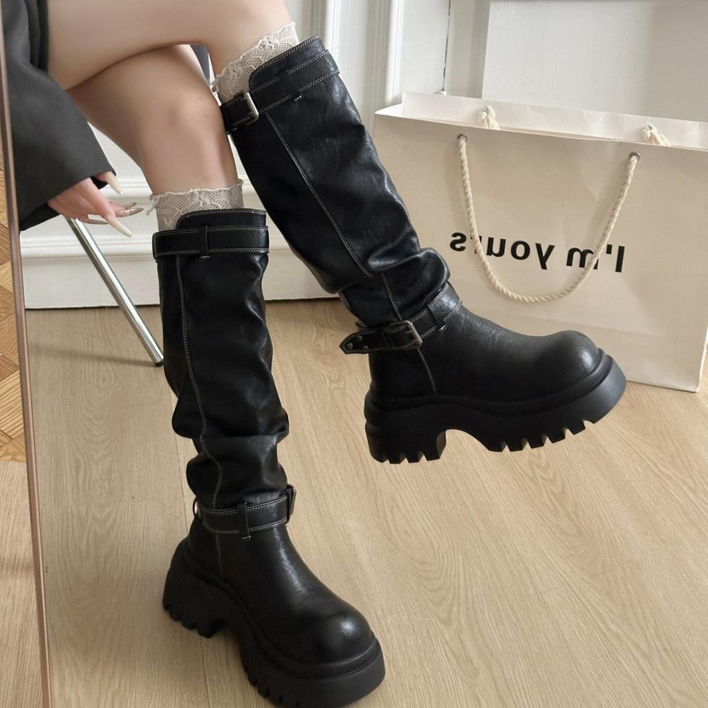 [Fanfna] Pleated Pile Boots Women's Belt Buckle Thick Bottom But Knee Knight Boots Skinny and Height Boots