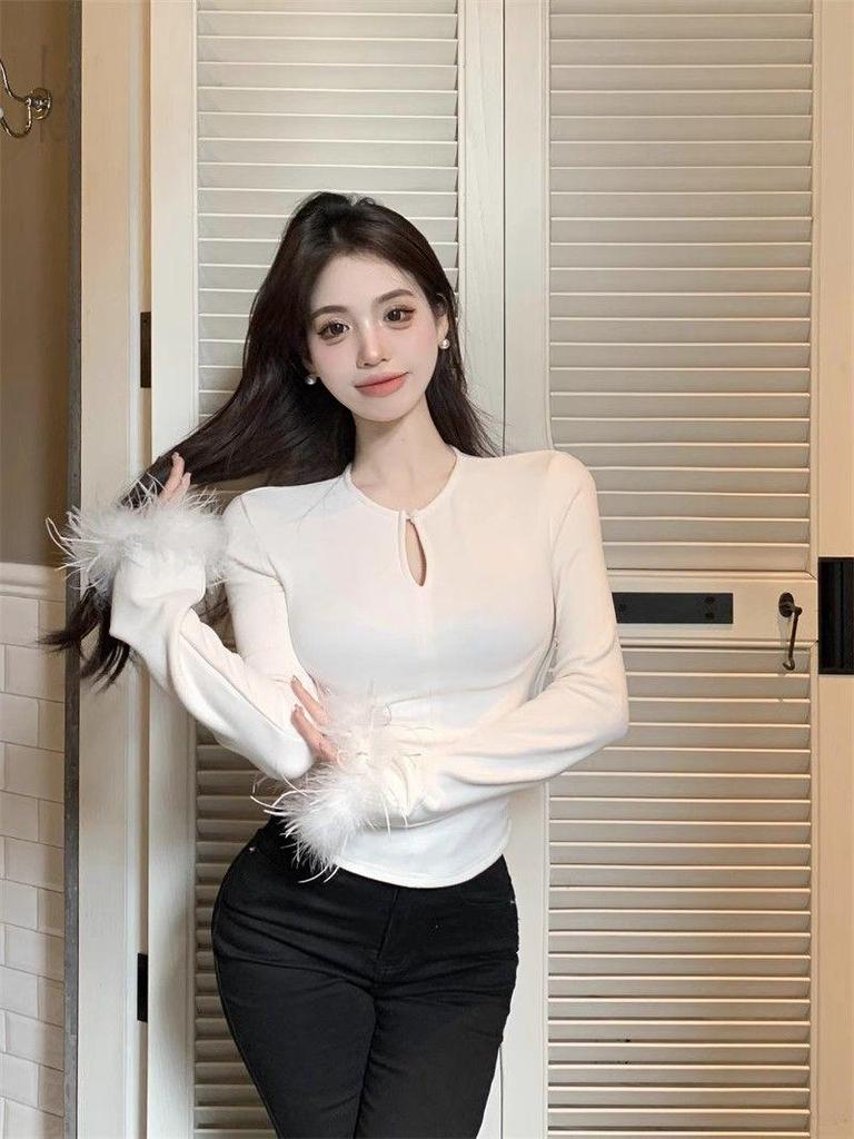 Women's White Round Neck Patchwork Fur T-Shirt, Spring Hollow-Out Base Layer
