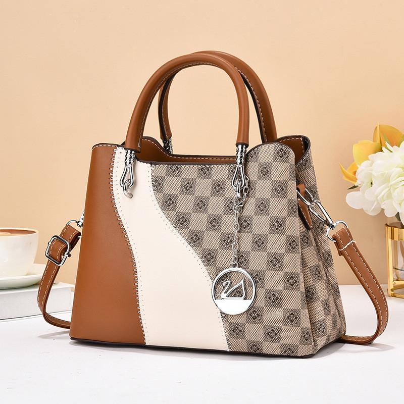 Stylish Medium Capacity Pu Tote Bag For Women With Versatile Design And Chain Detail