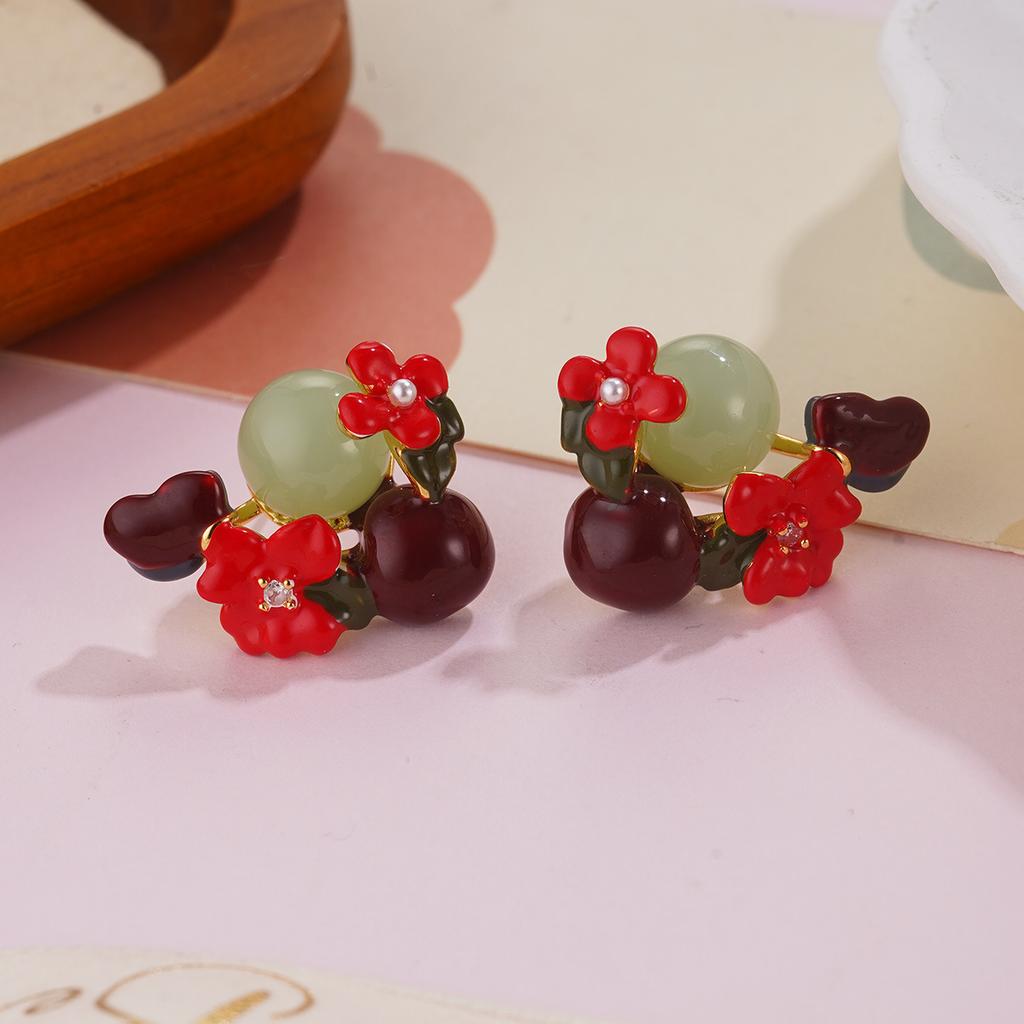 New Spring Pearl Flower Earrings Niche Design Premium Earrings 2026 Enamel Temperament Non-collision Earrings