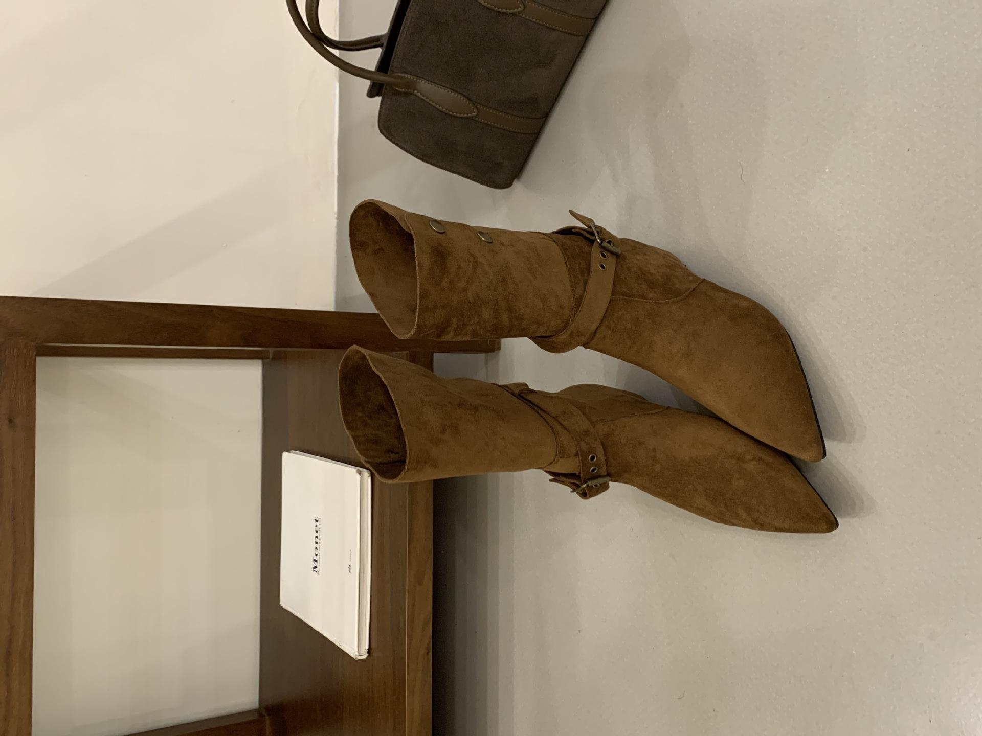 

Retro belt buckle knight boots women s 2025 new two-wear boots snap buckle thick heel western cowboy boots 39 коричневий
