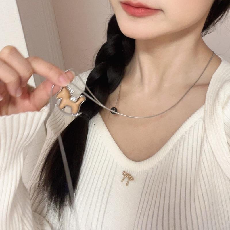 Zodiac Horse Wooden Pony Pendant Long Sweater Chain Unique Design, Exquisite, Fashionable, And Versatile Women'S Necklace