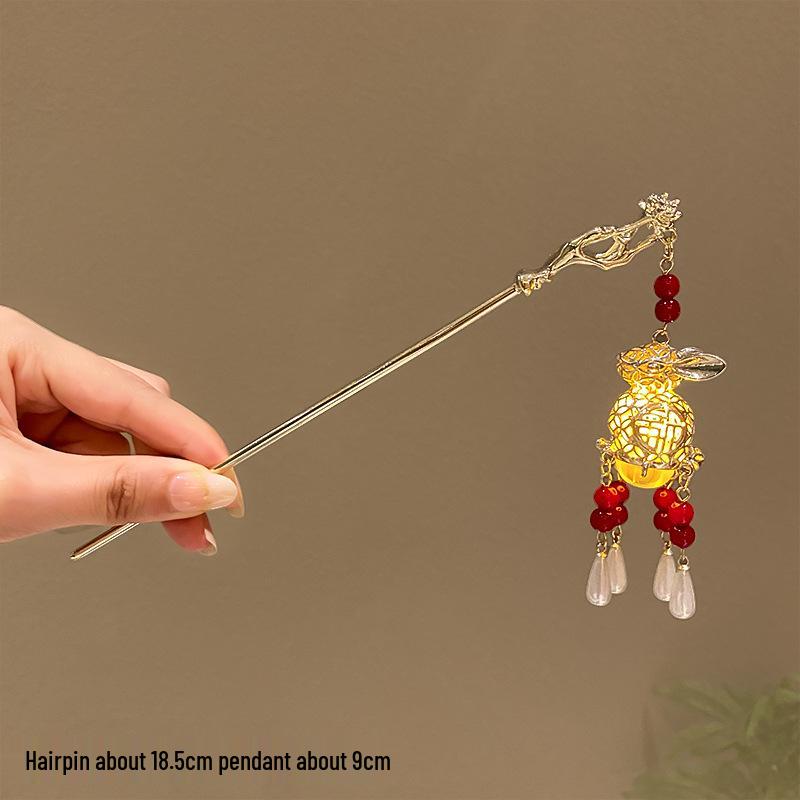 Children's Glowing Tassel Lantern Hairpin - Ancient Style Hair Bun Accessory for New Year's Hanfu Headdress.