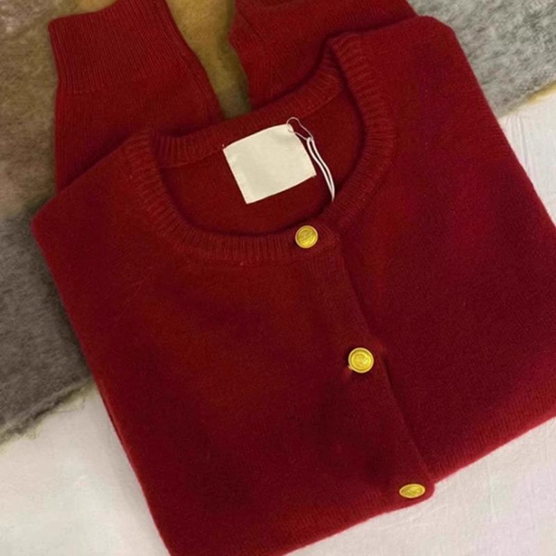 New robe, red sweater and coat for women to wear in autumn and winter, with a lazy style and a high-end sense thickened knitted cardigan top.