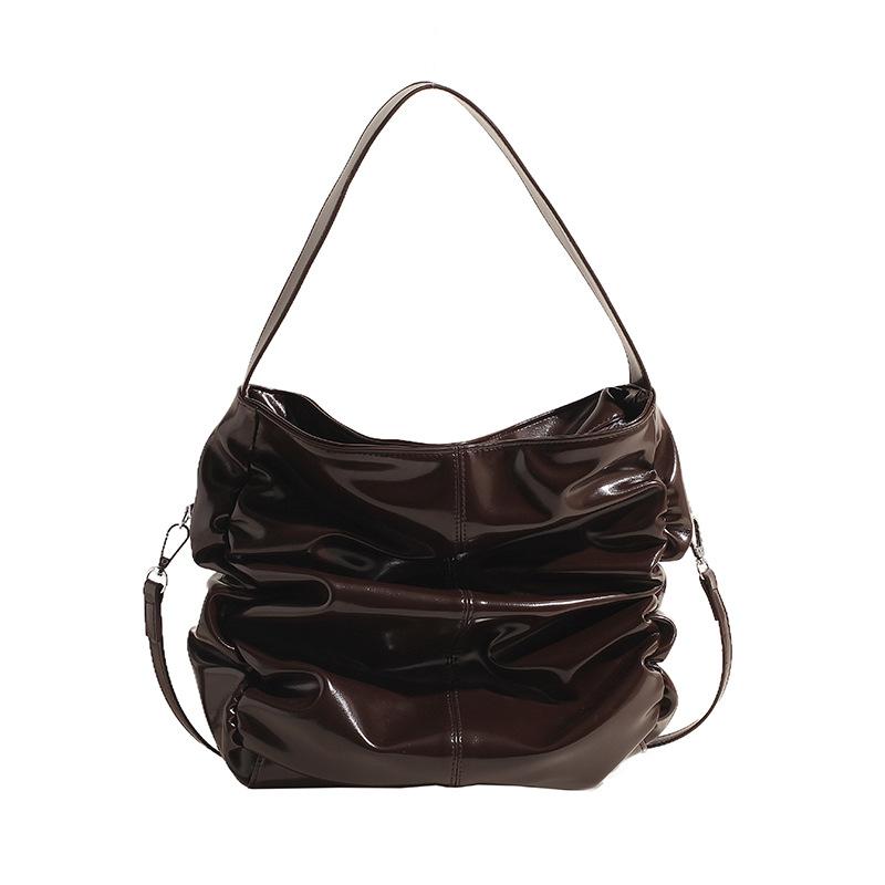 

2025 new personalized niche pleated shoulder armpit bag fashion tote cloud bag messenger bag commuter bag women