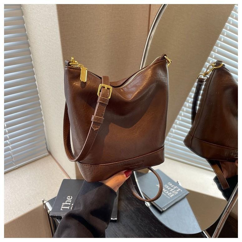 

IELGY Женская сумка-ведро в стиле ретро, универсальная сумка-мессенджер через плечо кофейный