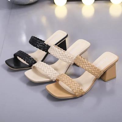 Novas sandálias de verão da moda, salto grosso com cabeça quadrada, cor sólida, uso externo, chinelos femininos de salto alto, tamanho 36-42