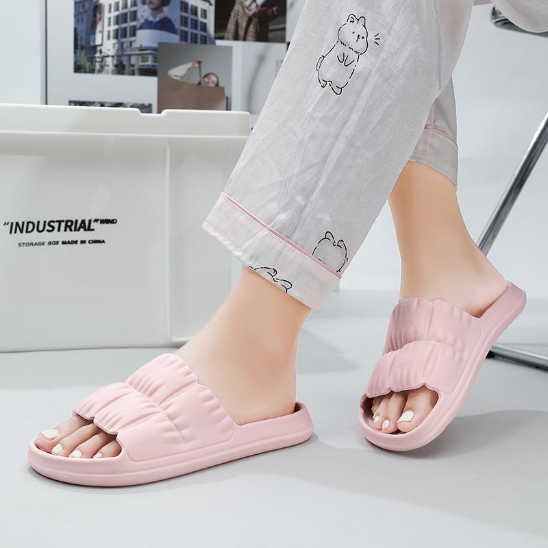 Fashion Women Soft Sole Cloud Slippers Thick Platform Indoor Outdoor Beach Sandals Summer EVA Non Slip Flip Flops