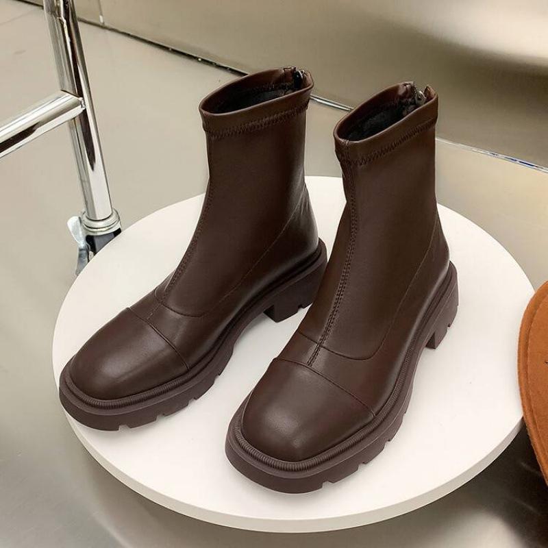 Autumn and Winter Women's Round Head Leather Martin Boots Solid Color Medium Heel Large Size Women's Boots Square Heel Comfortable Back Zipper Medium