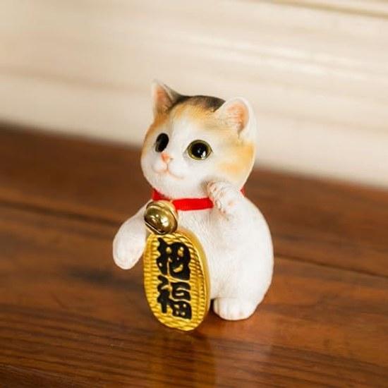 Debarie Maneki Neko Cat Figurine Healing Prosperity Good Fortune Protection Against Illness Luck Financial Improvement Brings Happiness Entrance Year