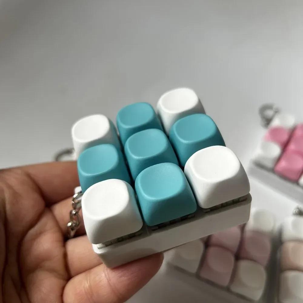 Keyboard Key Fidget Reliver Stress Toys Colorful Keychain Keycap Antistress Toys Adult Children Finger Button Toy Kids Game Gift