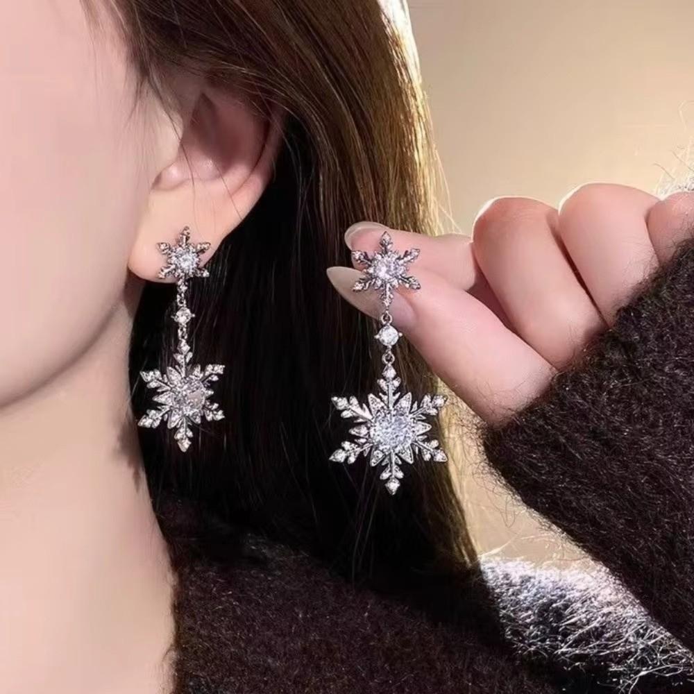 Sparking Snowflake Earrings Luxury Pearl Studs New Year Party Xmas Earrings Women Gift
