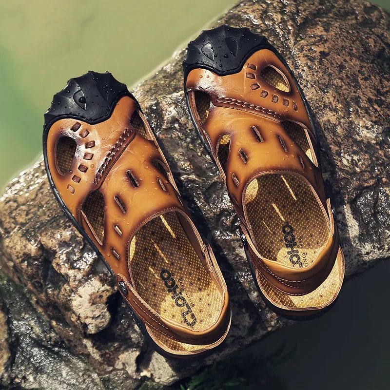 Summer Men's Sandals Genuine Cowhide Leather Breathable Hollow Beach Shoes Hole Shoes Soft Sole Breathable Waterproof Sandals