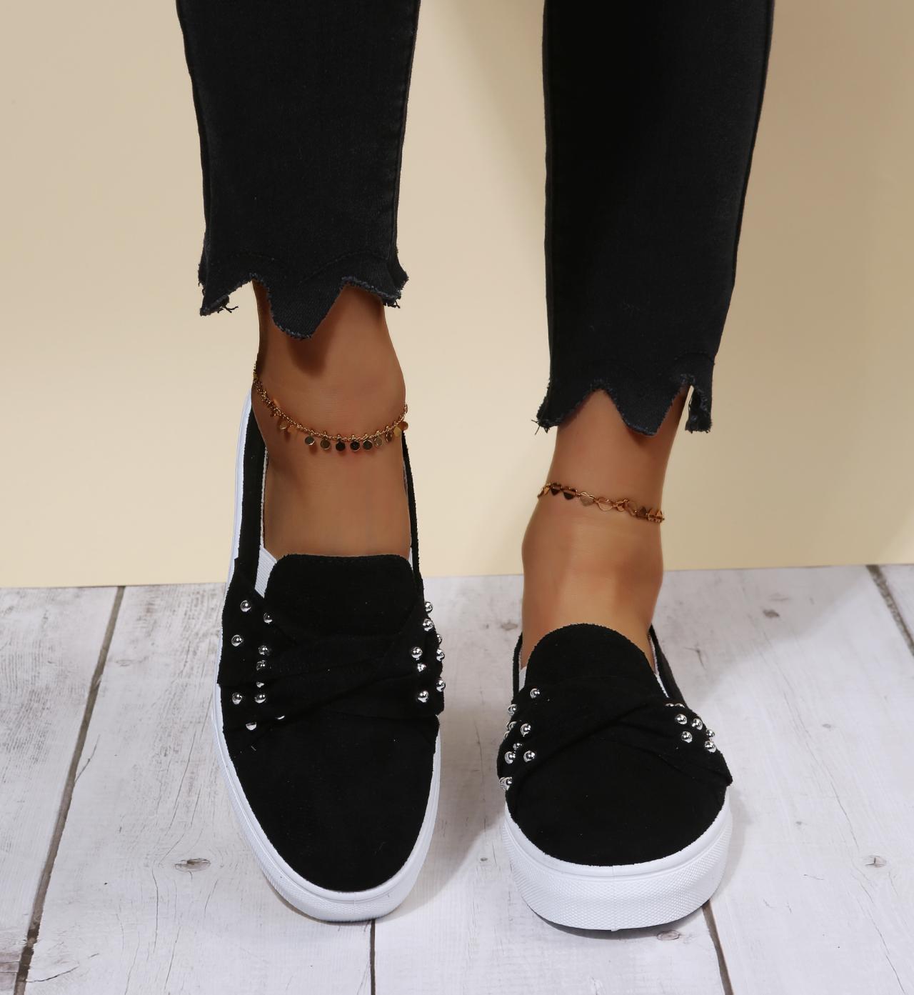 

Модные удобные туфли на плоской подошве с заклепками, женские повседневные туфли на платформе, женские туфли из вулканизированной кожи, новинка 2024 года, летние женские кроссовки 43 чёрный