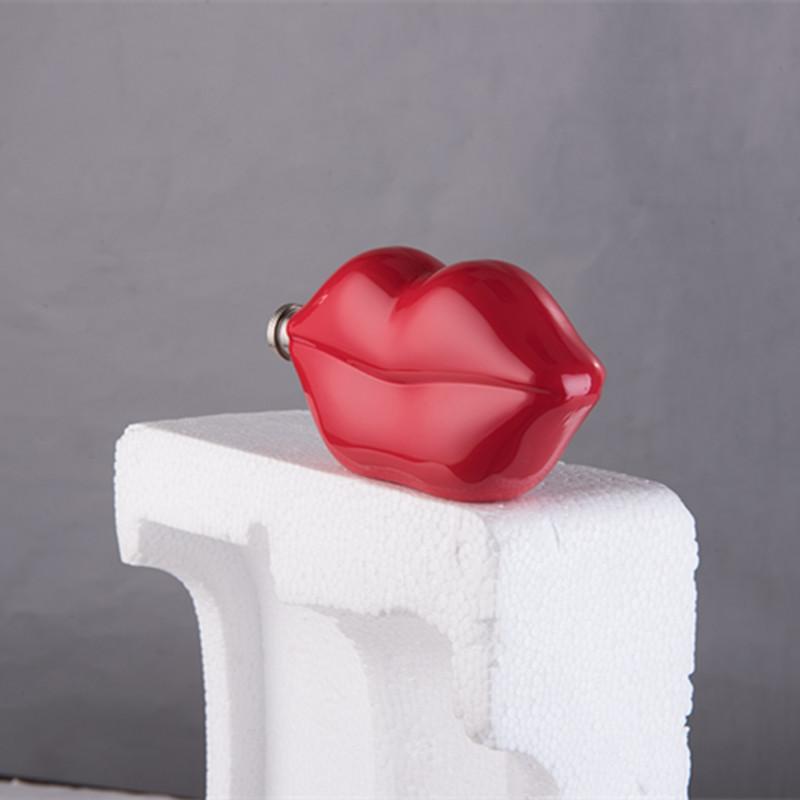 5 Oz Banana Stainless Steel Hip Flask Portable Red Lip Metal Liquor Whiskey Alcohol Pocket Hidden Flask Containers For Camping