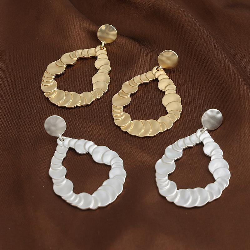 Atmospheric Exaggerated Earrings, Fashionable And Versatile Water Drop Metal Medium And Long Ear Needles