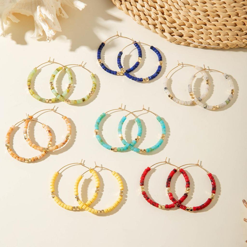 New Light Luxury French Earrings Women's Jewelry Retro Fashion Versatile Earrings Resin Colored Gold Beads Jewelry