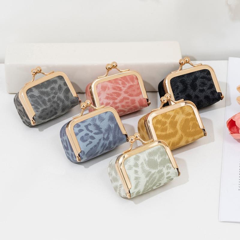 New Exquisite Leopard Print Diamond Ring Jewelry Bag Ring Necklace Earrings Jewelry Storage Box Mini Lipstick Bag Change Bag