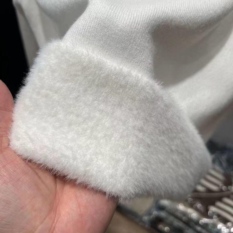 2023 Plush Low-Neck One-Piece Knit Base Layer Sweater for Women - Thickened and Warm Winter Wear.
