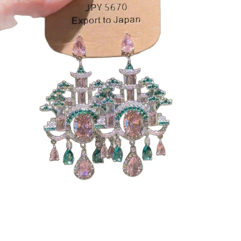 New Chinese-style pavilions, heavy industry colored diamond stud earrings, light luxury temperament, exquisite high-end sense, retro personality